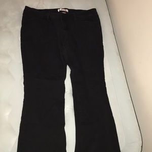 I’m selling jeans👍🏽